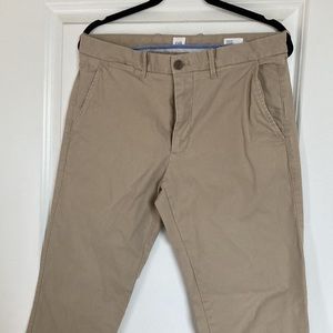 Men's GAP 32x32 100% Cotton Straight Chino Pants